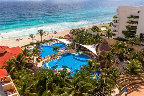 royal solaris cancun to airport